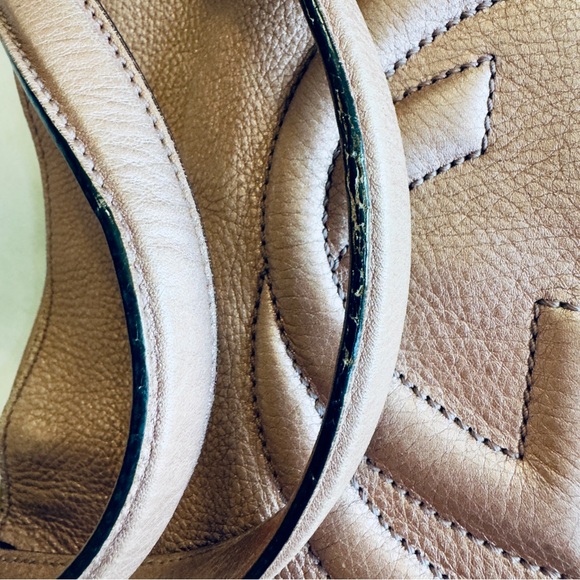 Gucci Rose Gold Metallic Pebbled Leather Soho Shoulder Bag - Picture 11 of 16